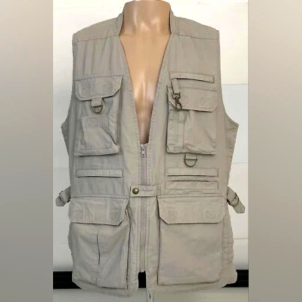 Cabela's Safari Series Utility Cargo Vest, 18 Pockets, Large Rear Pocket, NOSWOT